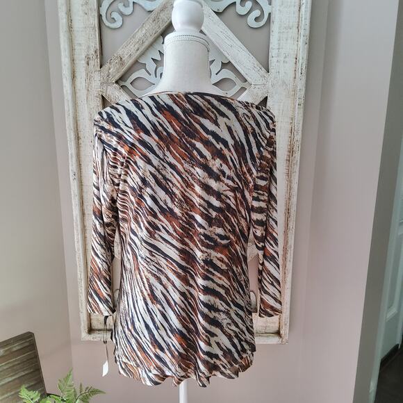 Emaline Women's Barcelona Layered Peplum Twist Font Top in Animal Print Zebra - Picture 5 of 10